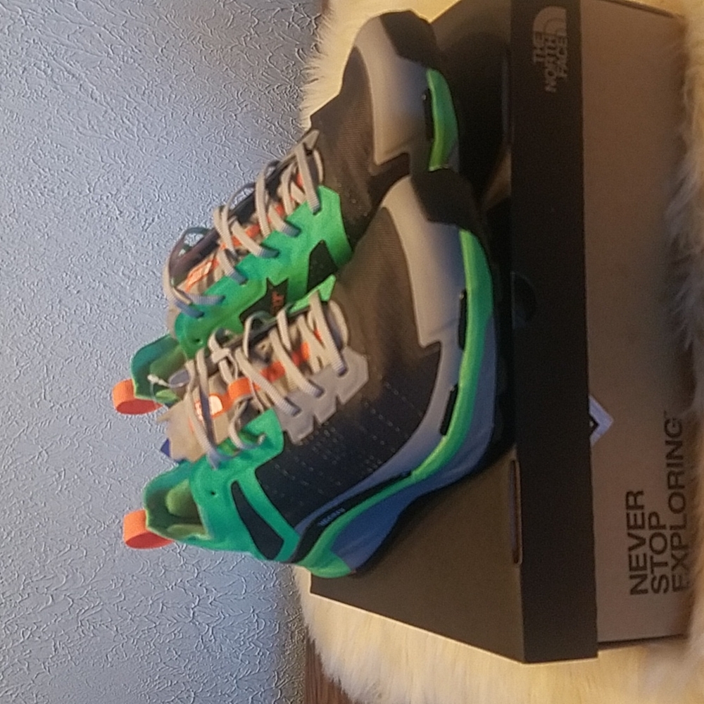Host pick🎉North face tennis shoes